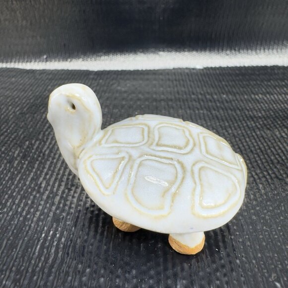 Vintage Hand Made Pottery Stoneware Turtle Figurine Small Figure Hand Crafted - Picture 4 of 11